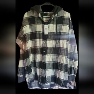 Womens American Eagle Outfitters Black and White Checkered Flannel Hooded Shirt